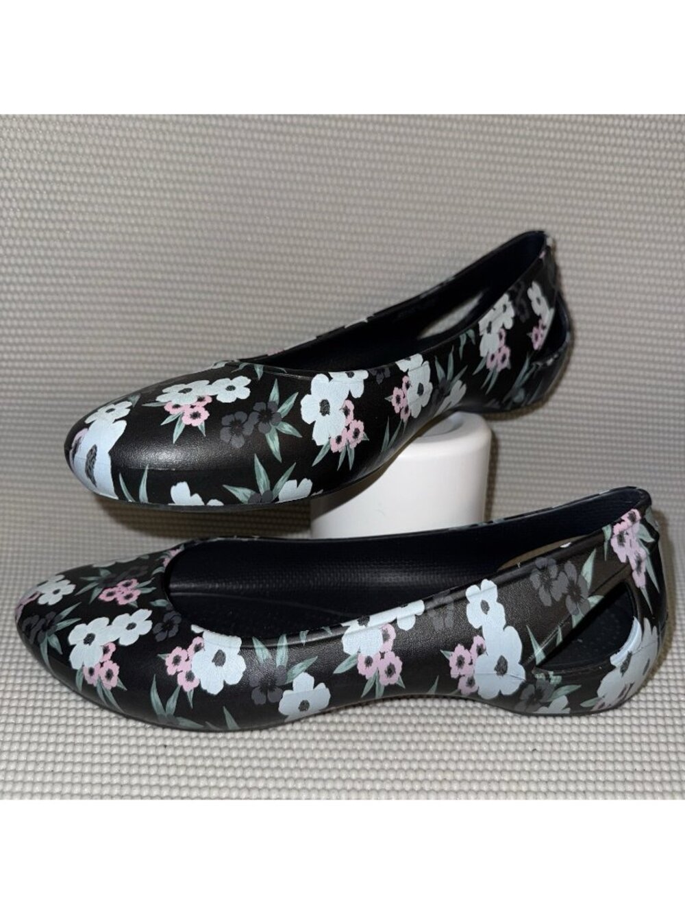 Crocs Kadee Pink Blue Floral Printed Slip On Comfort Ballet Flats Womens Size 10
